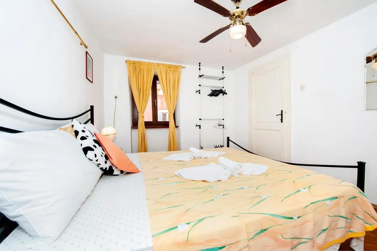 Carera Seaview Apartments Rovinj 0*,